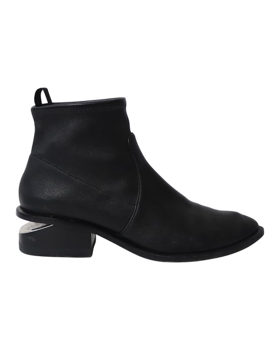 Alexander Wang Kori Cutout Enkellaarzen In Zwart Leer - Image 1