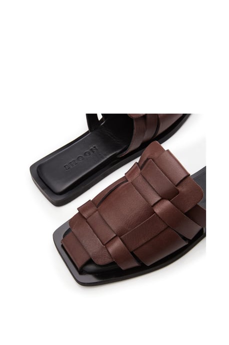 'Sh Akari' Brown Leather