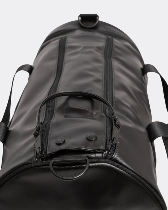 Winkel Voor Fred Perry Tonal Classic Barrel Polyester Zwarte/Gouden Crossbodytas - Image 5