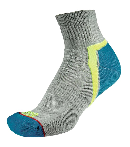 1000 Mile - Dames Actieve Kwart Repreve Ademend Sokken Met Platte Teennaad - Zilver / Teal - Image 1