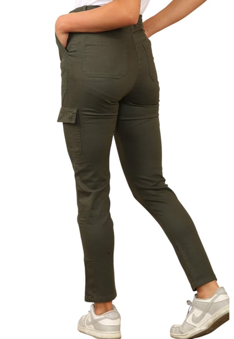 MYT Dames Cargo Chino Enkel Grazer Broek in Khaki - Image 2