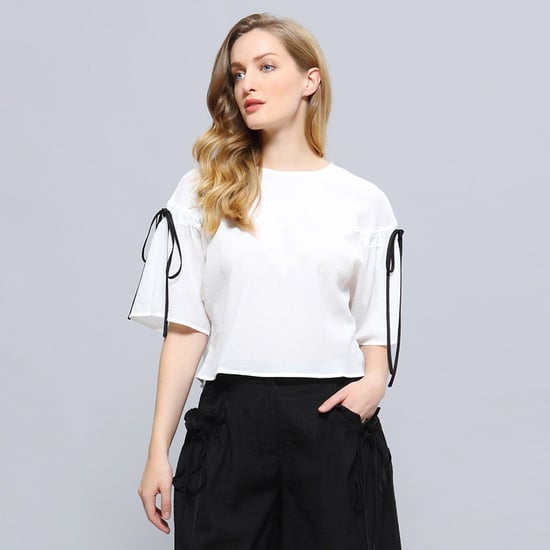 Tulpmouwen Crop Top - Image 1