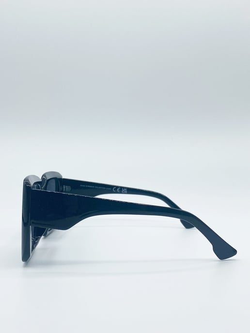 Oversized Plastic Frame Square Sunglasses