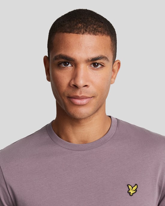 Men's Lyle And Scott Plain T-Shirt in Purple - Image 4