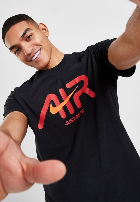 Nike Swoosh Air Heren T-shirt in zwart - Image 3