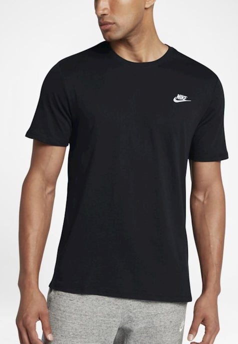 Nike Sportswear Club T-shirt voor heren in zwart - Image 1