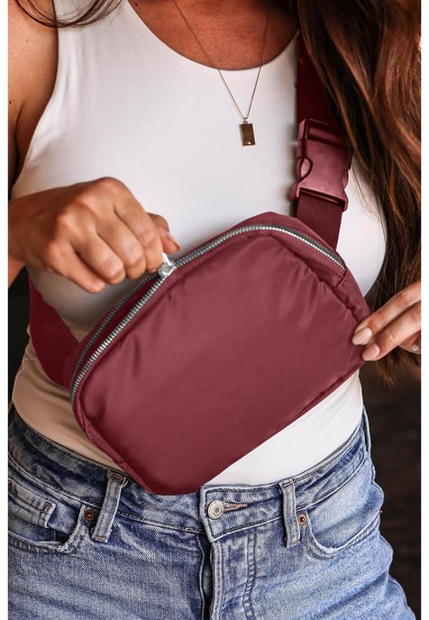 Azura Exchange Unisex Waterproof Zipped Crossbody Chest Bag in Red - Image 2