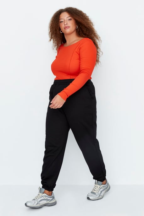 Trendyol Vrouwelijk Normale taille Loszittend Grote maten joggingbroek - Image 3
