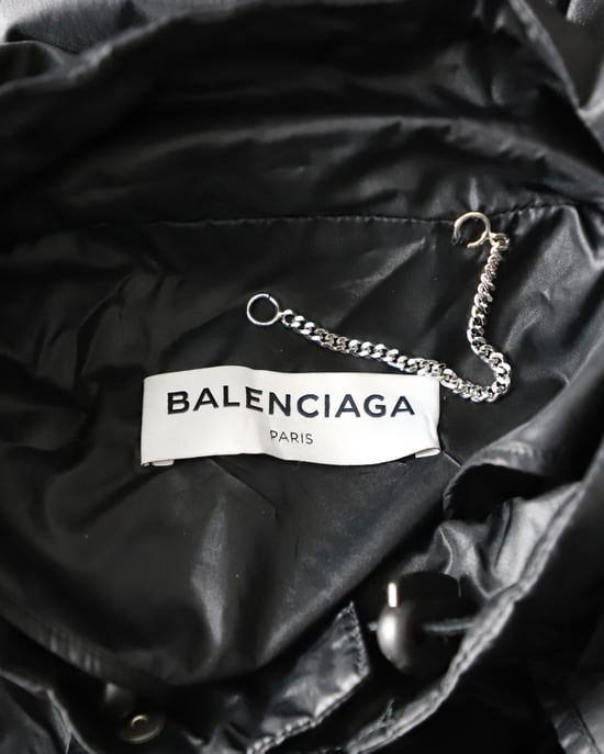Balenciaga Lichtgewicht Gevoerde Windjack met Capuchon in Zwart Nylon - Image 4