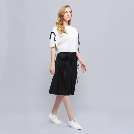 Tulpmouwen Crop Top - Image 4