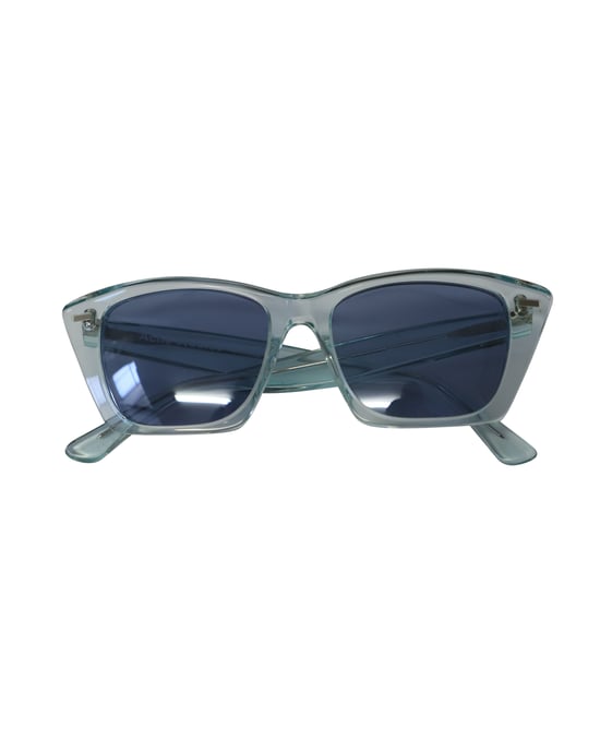 Acne Studios Ingridh Cat Eye Zonnebril in Lichtblauw Acetaat - Image 6