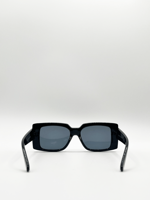 Oversized Square Frame in Black