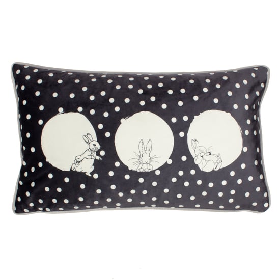 Peter Rabbit™ Zoek Mij Scandinavisch Geïnspireerd Bepiped Kinder Polyester Gevulde Kussen - Image 1