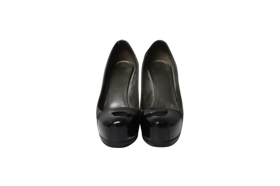 Saint Laurent Pumps in Black Leather - Image 2