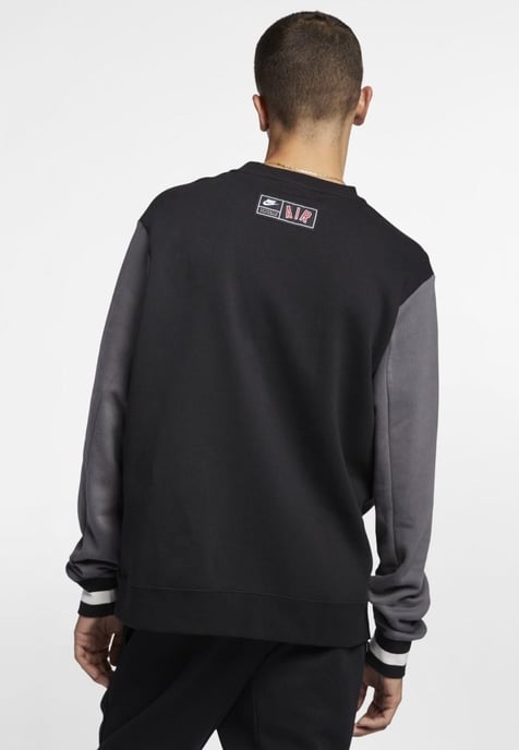 Nike Air Fleece Crew Sweatshirt in Black - Image 2