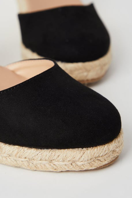 Rocki Closed Toe Espadrille Wedges