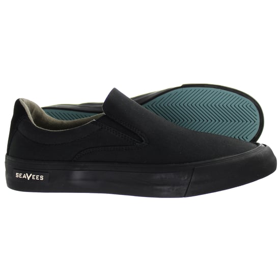 Seavees Hawthorne Mens Black Plimsolls
