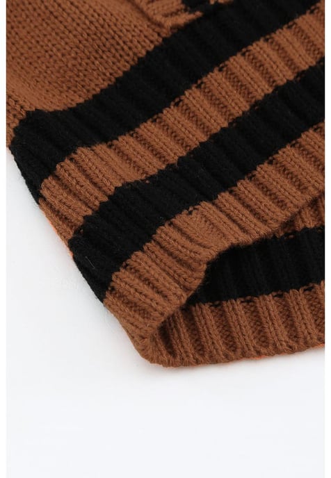 Azura Exchange Women's Contrast Stripes V Neck Short Sleeve Sweater in Brown - Image 4