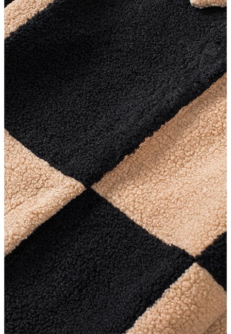 Azura Exchange Women's Checkered Sherpa Jacket in Black - Image 6