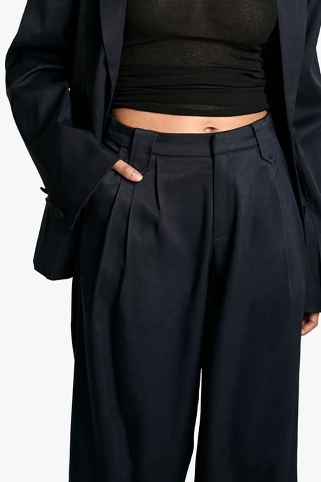 Tailored Straight Leg Trouser