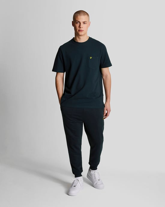 Lyle & Scott Men's Plain Pique Pocket T-Shirt in Navy