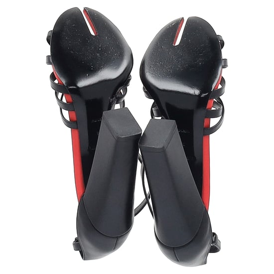 Burberry Hove Chunky Heel Thong Sandals in Black Cow Leather - Image 6