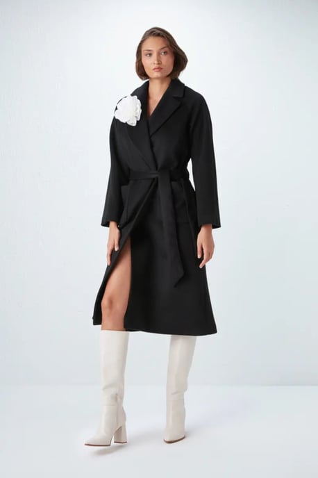 Classic Coat  in Black - Image 1