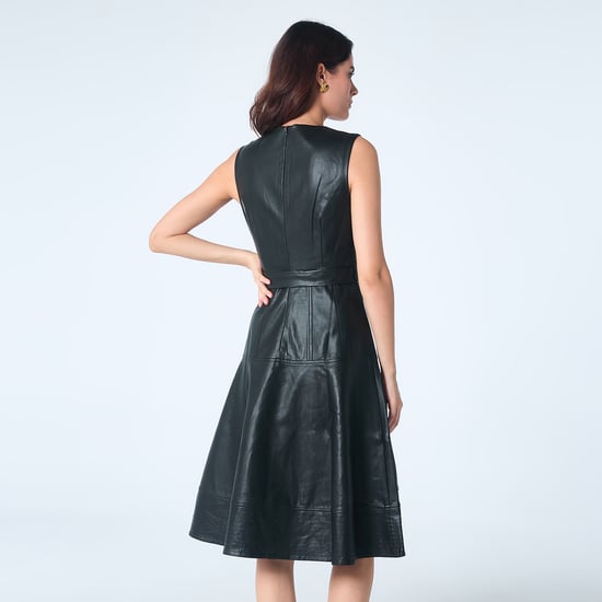 Fit-and-flare PU mouwloos jurkje - Image 3