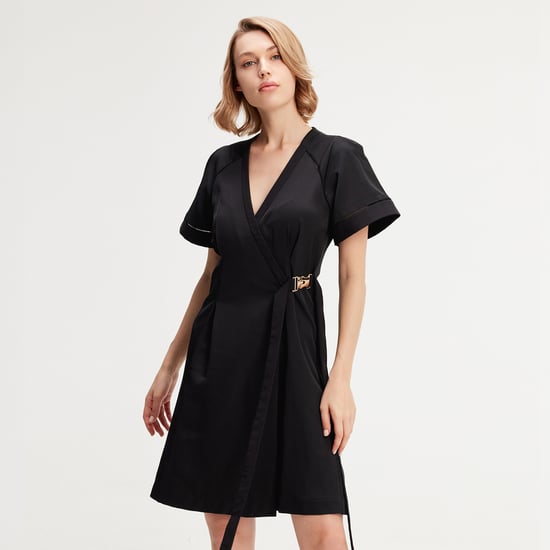 Minimalistische wrap jurk - Image 1
