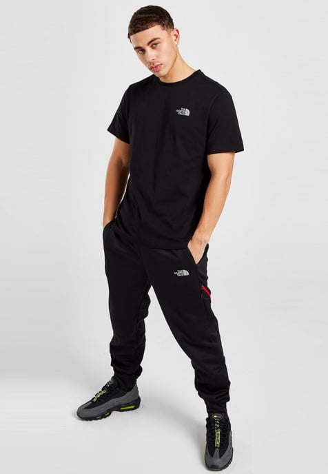 The North Face Simple Dome Reflecterend Logo T shirt in Zwart - Image 4