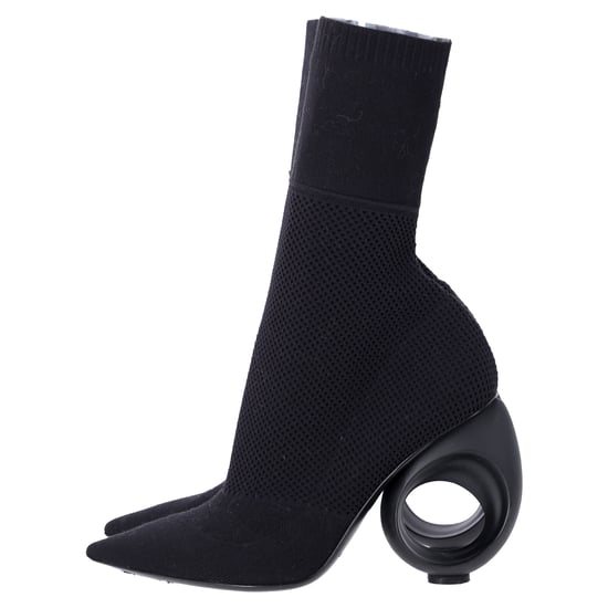 Burberry Kimberley Puntige Enkelbooties in Zwarte Gebreide Stretchstof - Image 2