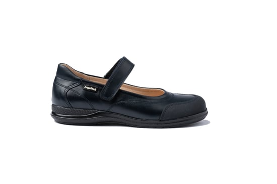 Schoolballerinaschoenen gemaakt van leer - Image 1