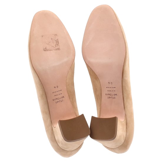 Stuart Weitzman Mary Ann 60 Pumps in Beige Suède - Image 6