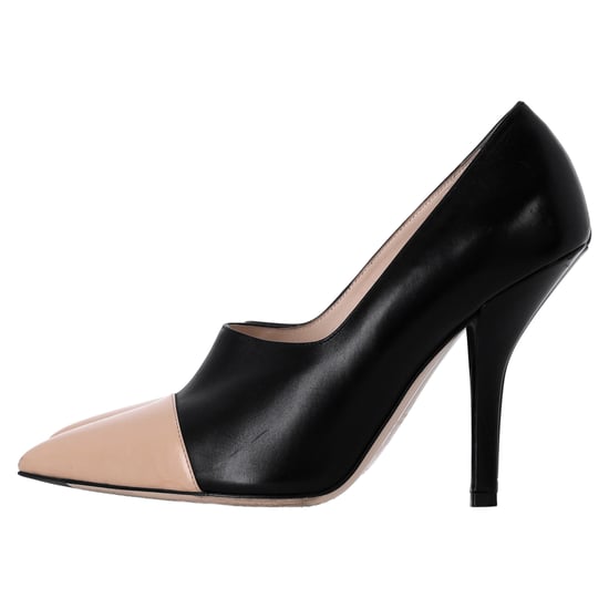 Fendi Puntige Hakken in Zwart en Nude Leer - Image 2