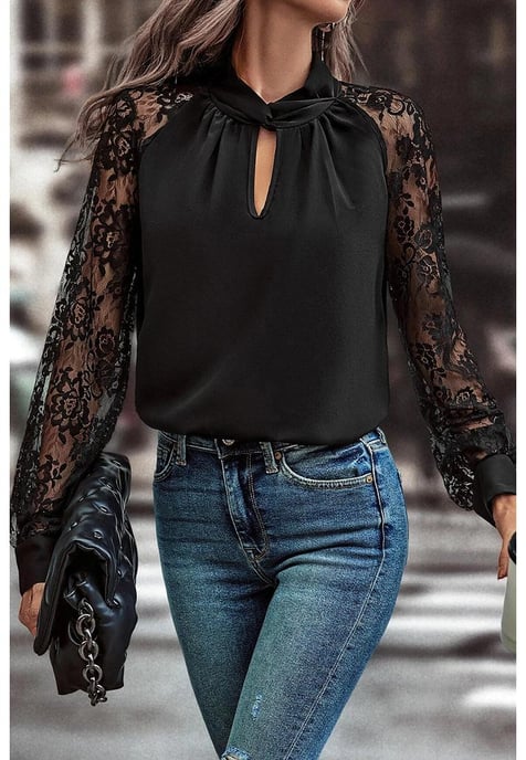 Azura Exchange Zwarte Sleutelgat Halslijn Bloemen Kant Raglan Mouwen Blouse - Image 1