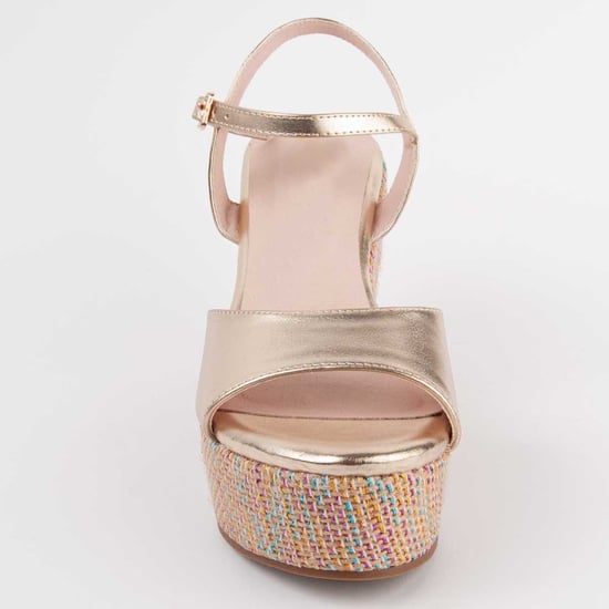 Montevita Sandalen Met Een Sleehak Salia12 Goud - Image 3