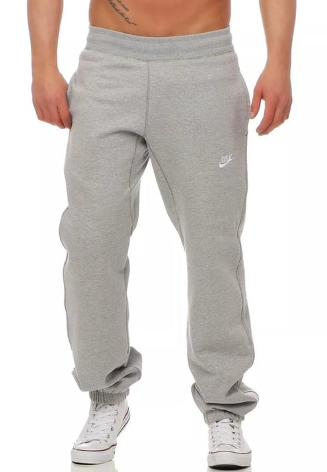 Nike Foundation heren Joggers met manchet in grijs - Image 1