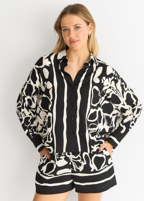 Oversized shirt met monorandprint in viscose - Image 3