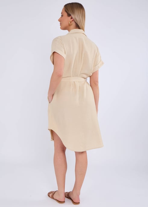 Oversized viscose overhemdjurk met ceintuur in beige - Image 2