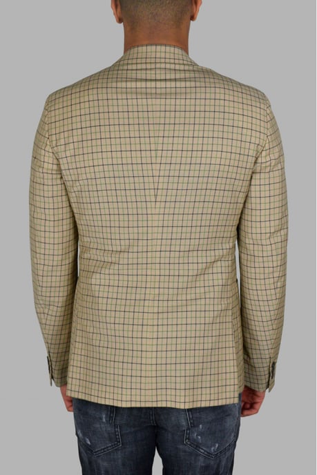 Prada jas naakt - Image 4
