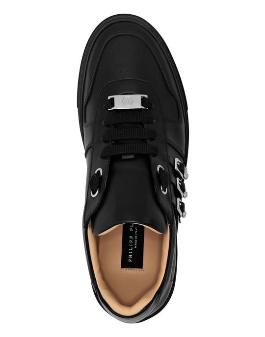 Low-Top Sneakers Skull - Image 3