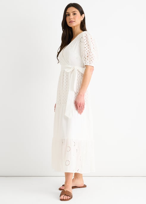 Witte Wrap Broderie Katoenen Midi Jurk met Riem - Image 3