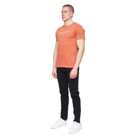 Henleys Heren Ninesix Logo T-Shirt (Baksteen Rood) - Image 4