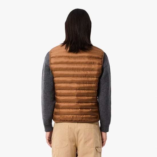 Heren Lacoste Waterafstotend Gewatteerd Gilet in Bruin - Image 2