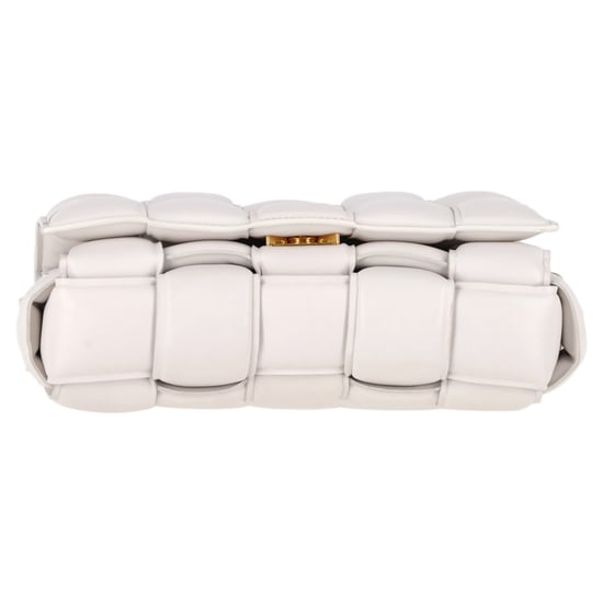 Bottega Veneta Gevoerde Cassette Schoudertas in Witte Lederen uitvoering - Image 4
