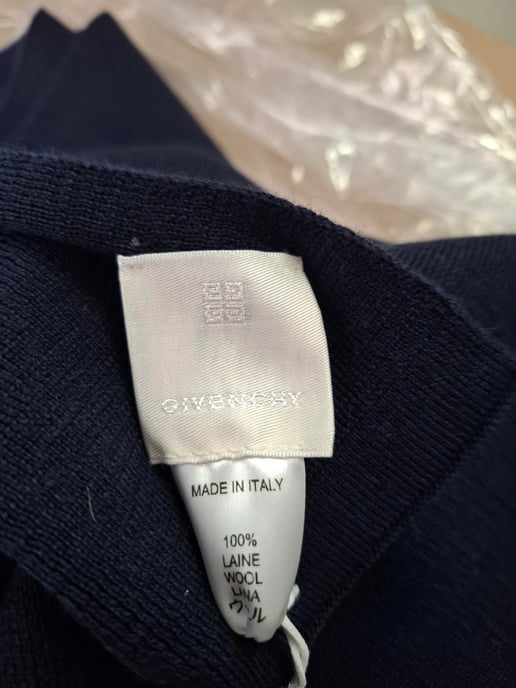 Givenchy Logo Sjaal in Navy Blauw Wol - Image 6