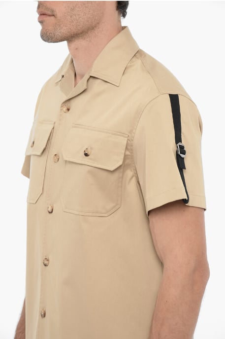 Kort mouwloos Sahara-overhemd met dubbele borstzak in beige - Image 3