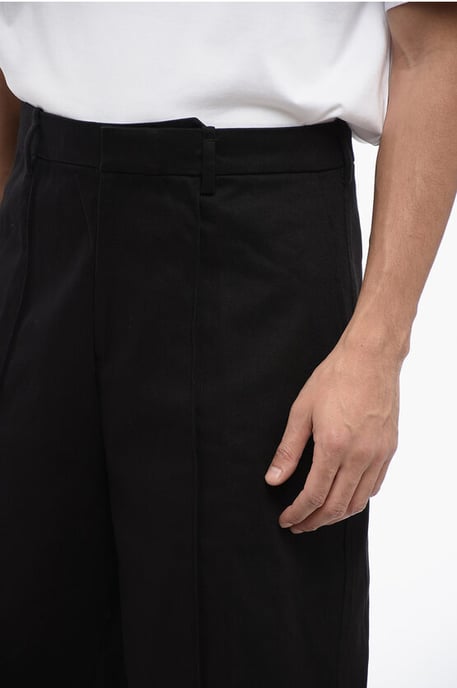 Stretchkatoenen chinoshorts met riemlussen in zwart - Image 2