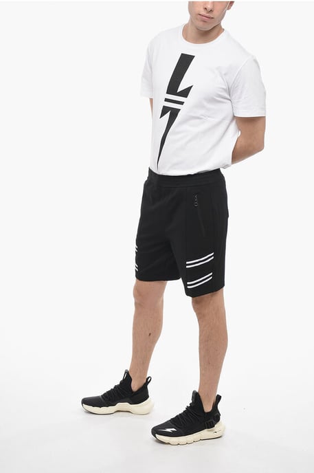Lage taille losse VARSITY shorts met elastische inzetstukken in zwart - Image 4