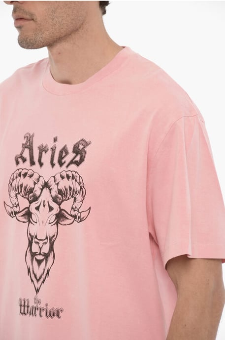 Bedrukt ARIES THE WARRIOR T-shirt met ronde hals in roze - Image 3